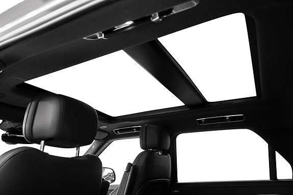 Land Rover Range Rover Sport 12 of 30