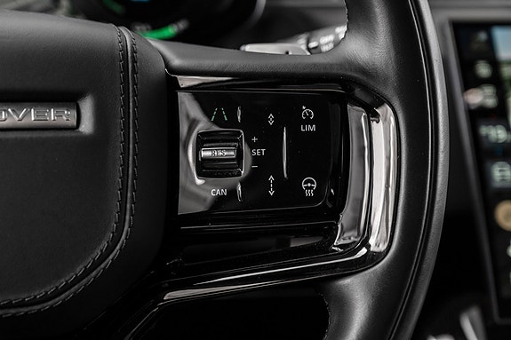 Land Rover Range Rover Sport 16 of 30