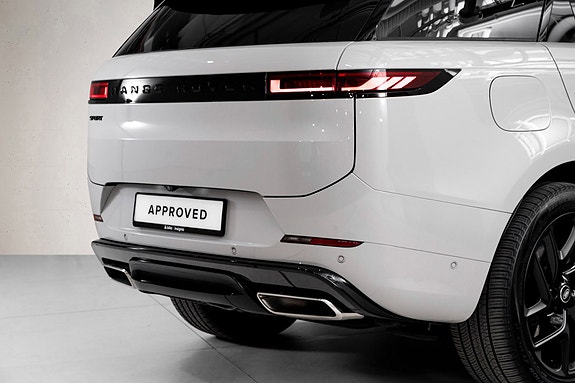 Land Rover Range Rover Sport 6 of 30