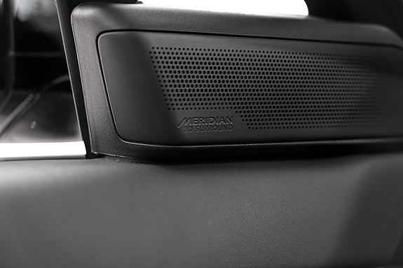 Land Rover Range Rover Sport 23 of 30