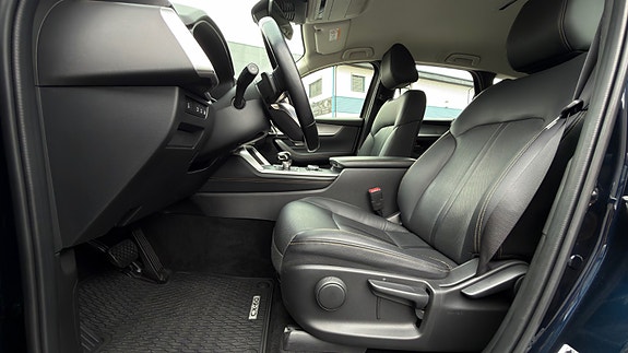 Mazda CX-60 12 of 30