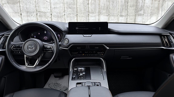 Mazda CX-60 17 of 30