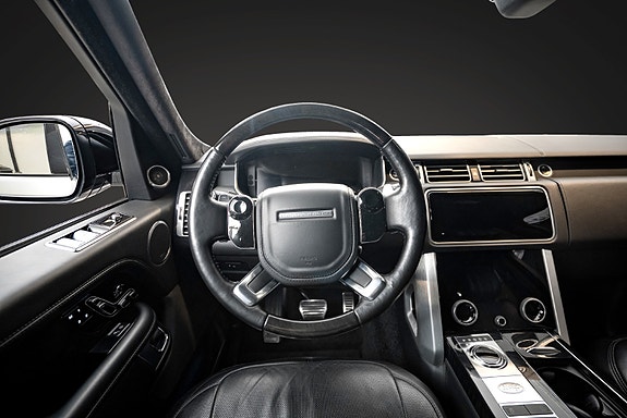 Land Rover Range Rover 14 of 25