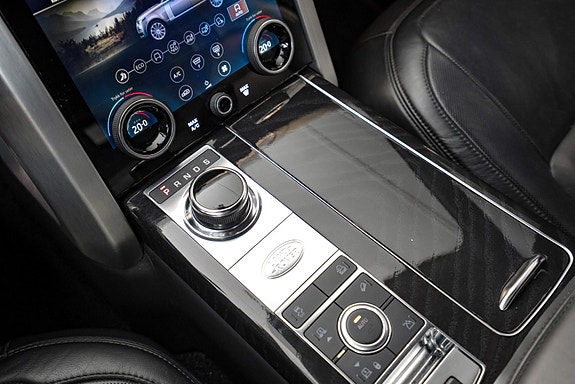Land Rover Range Rover 18 of 25