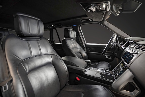 Land Rover Range Rover 25 of 25