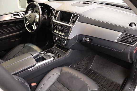 Mercedes-Benz ML250 23 of 30