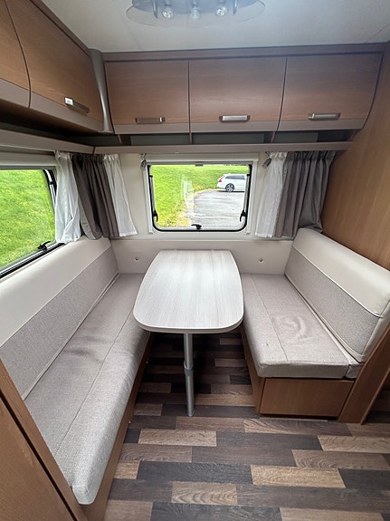 Knaus W04 Sport 420 m. fuktskade 3 of 19