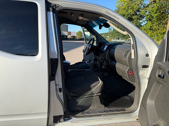 Nissan Navara 14 of 30