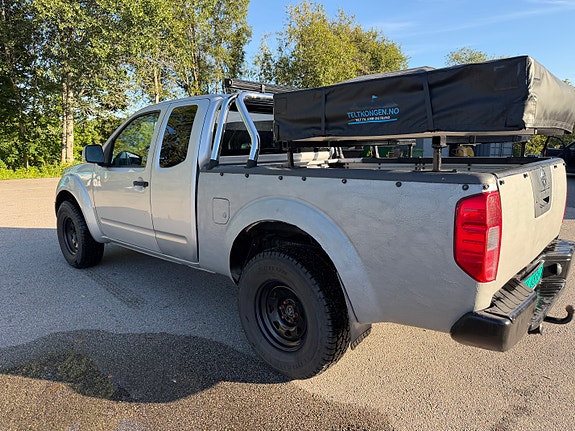 Nissan Navara 2 of 30