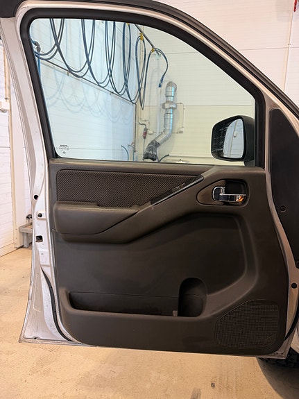 Nissan Navara 19 of 30