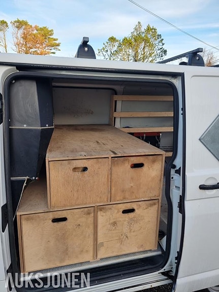 Volkswagen Transporter 16 of 18