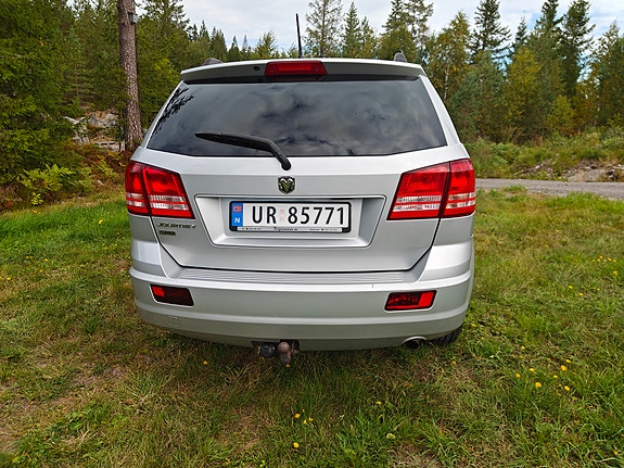 Dodge Journey 6 of 14