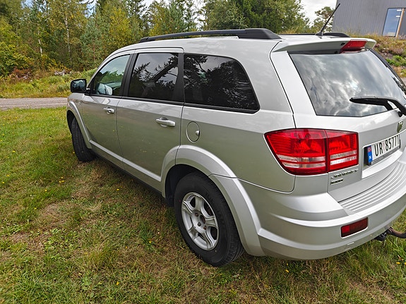 Dodge Journey 3 of 14
