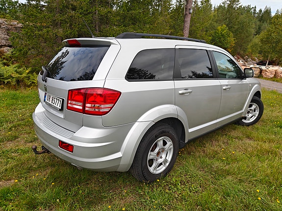 Dodge Journey 5 of 14