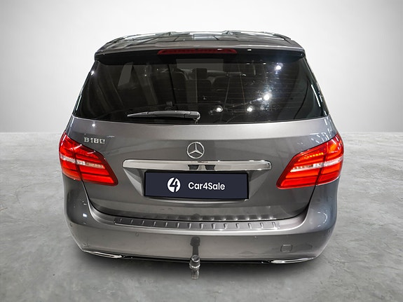 Mercedes-Benz 180 4 of 27
