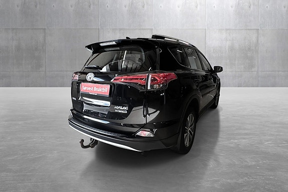 Toyota RAV4 5 of 18