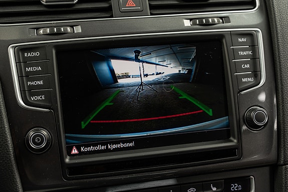 Volkswagen e-Golf VII 20 of 23