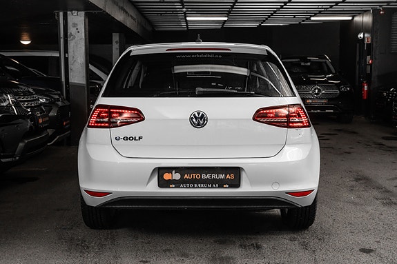 Volkswagen e-Golf VII 4 of 23