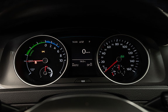 Volkswagen e-Golf VII 15 of 23