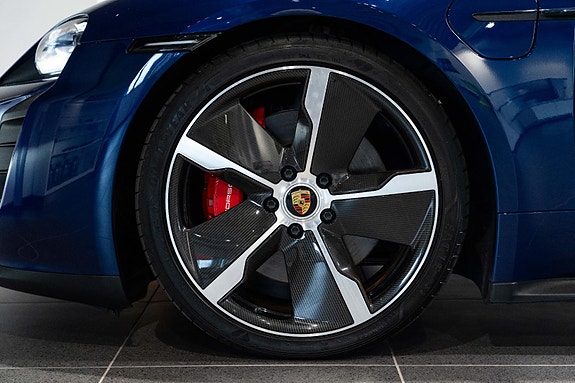 Porsche Taycan Sport Turismo 5 of 30