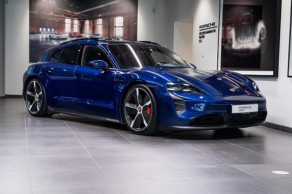Porsche Taycan Sport Turismo 17 of 30