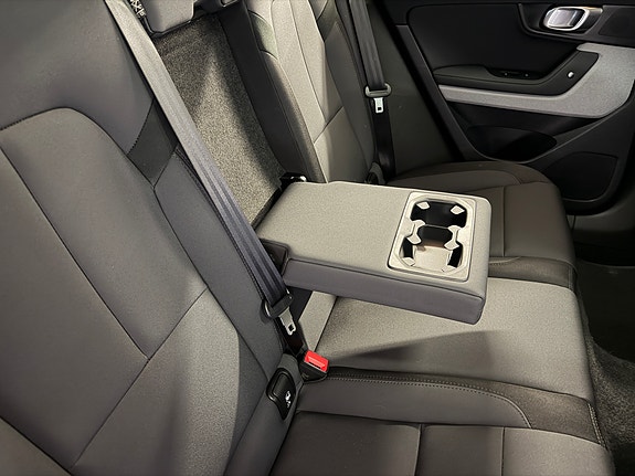 Polestar 2 12 of 30
