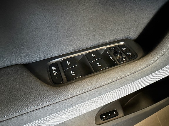 Polestar 2 20 of 30