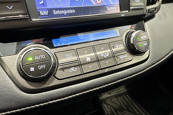 Toyota RAV4 15 of 22