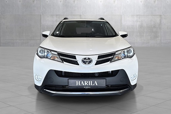 Toyota RAV4 2 of 22