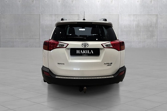 Toyota RAV4 5 of 22