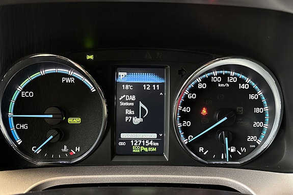 Toyota RAV4 13 of 28