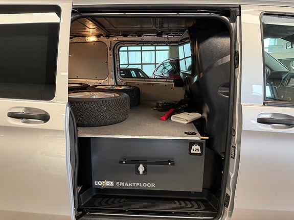 Mercedes-Benz Vito 22 of 30