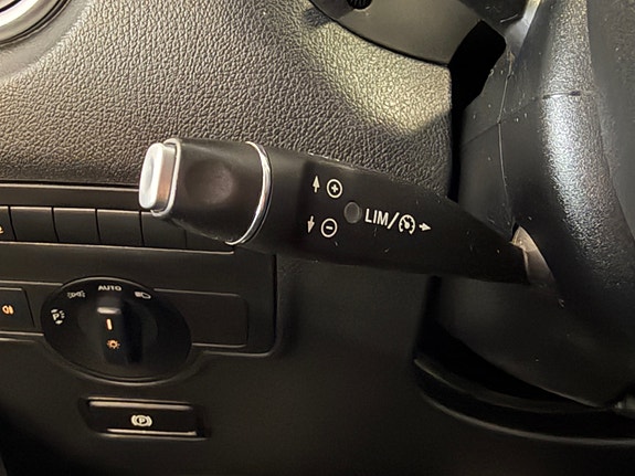 Mercedes-Benz Vito 27 of 30
