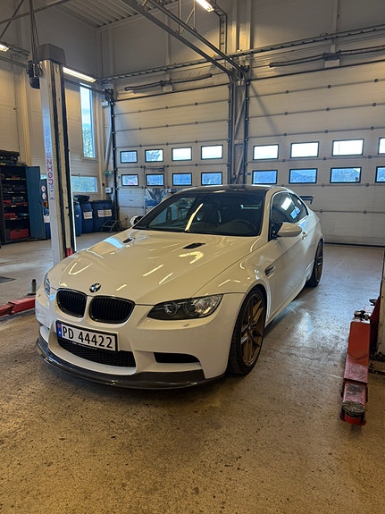 BMW M3 2 of 19