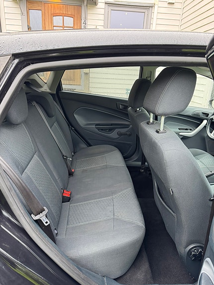 Ford Fiesta 8 of 10