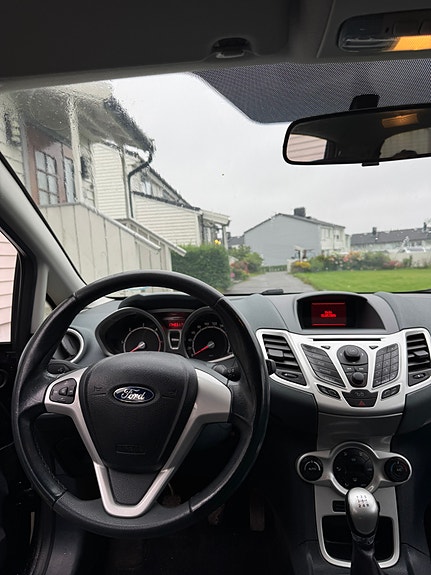Ford Fiesta 4 of 10