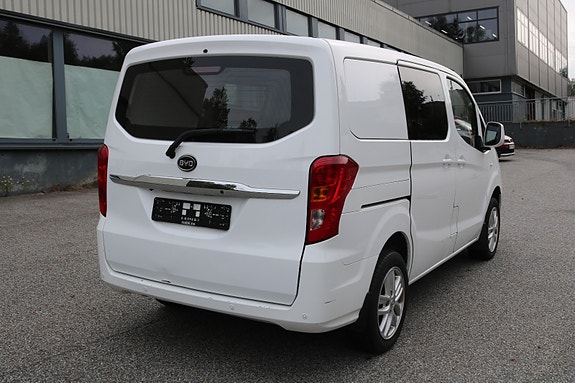 BYD eTP3 6 of 30