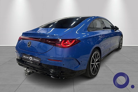 Mercedes-Benz CLA350 6 of 18