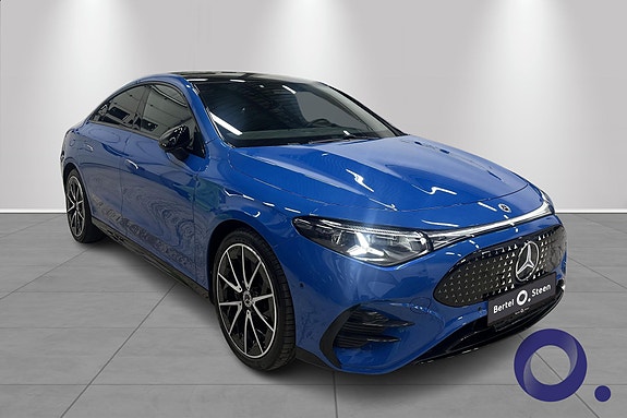 Mercedes-Benz CLA350 8 of 18