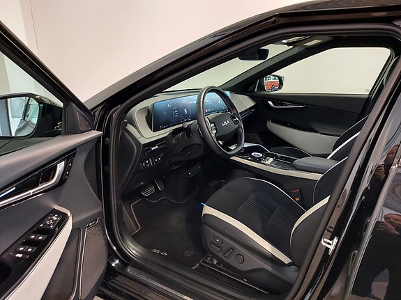 Kia EV6 18 of 30