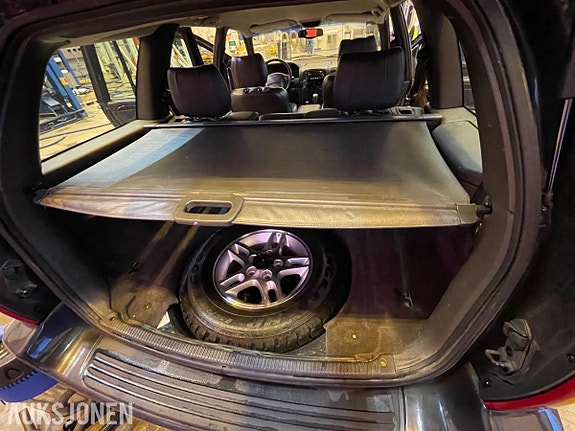 Jeep Grand Cherokee 29 of 30