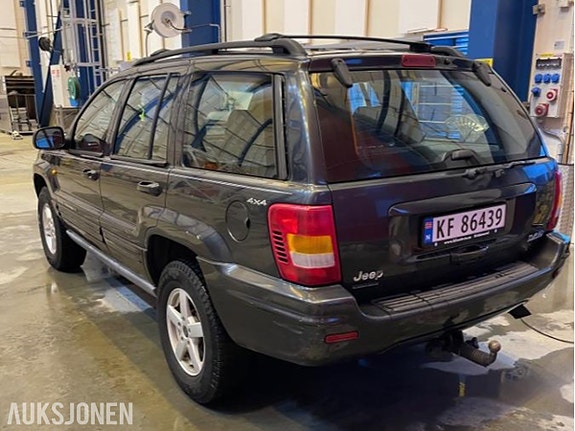 Jeep Grand Cherokee 4 of 30