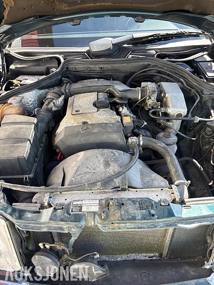 Mercedes-Benz E-Klasse 7 of 7