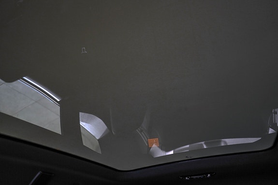 BMW iX 26 of 29