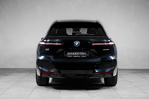 BMW iX 6 of 29