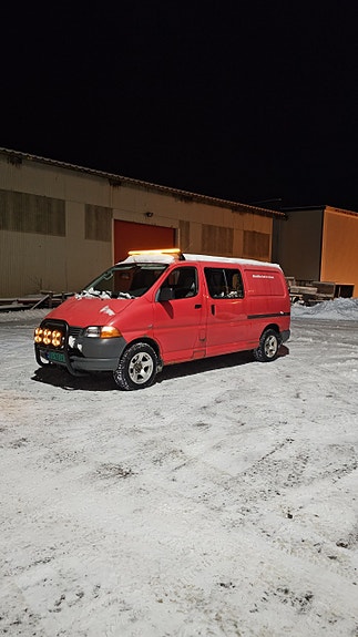 Toyota HiAce 16 of 16