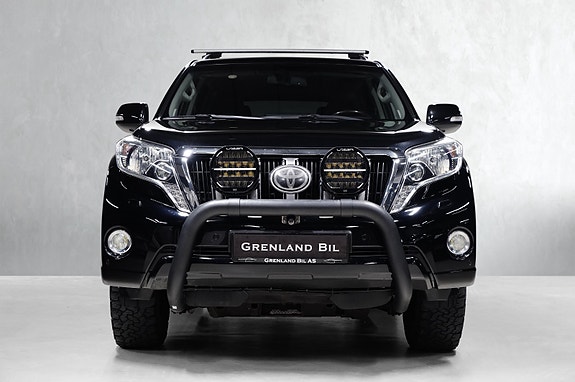Toyota Land Cruiser 7 of 30