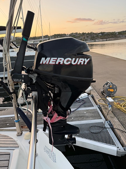 Mercury 9,9 hk firetakt, lettstartet, 1 uke garanti 3 of 4