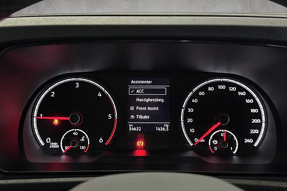 Volkswagen Caddy Maxi 28 of 30