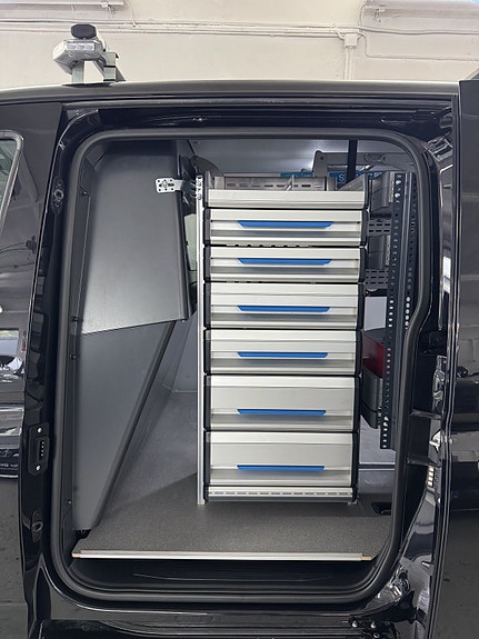 Volkswagen Caddy Maxi 21 of 30